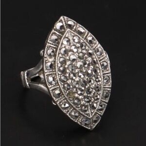 Sterling silver Marquise ring missing one stone